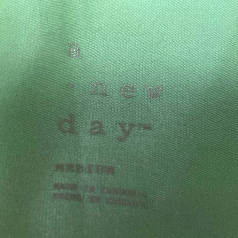 A New Day Women's Green Puff Sleeve Pullover Crew Neck Stretch Blouse Top Size M - Image 3