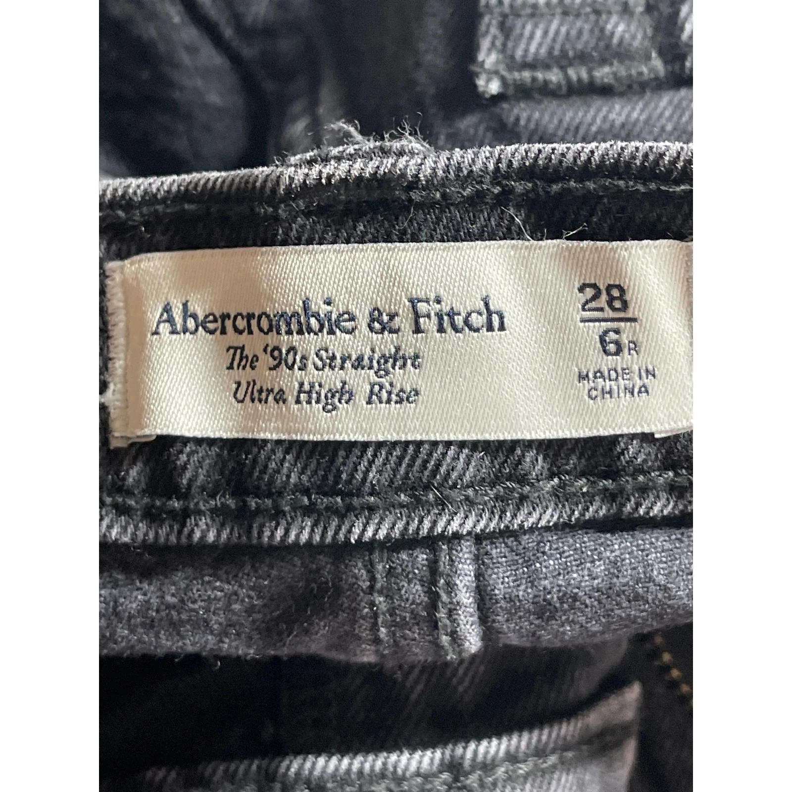 Abercrombie & Fitch 90's Straight Black High Rise Distressed Denim Jeans Size 28 - Image 5