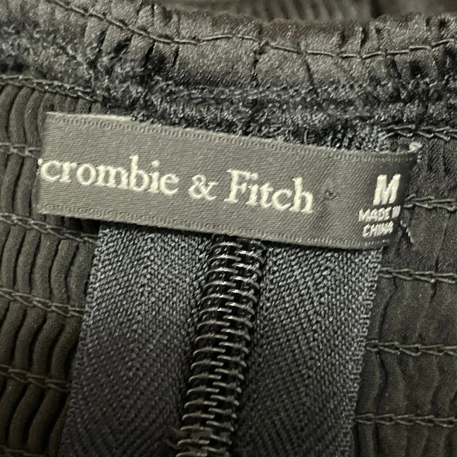 Abercrombie & Fitch Black Long Sleeve Pleated Bustier Crop Blouse Top Size M - Image 4
