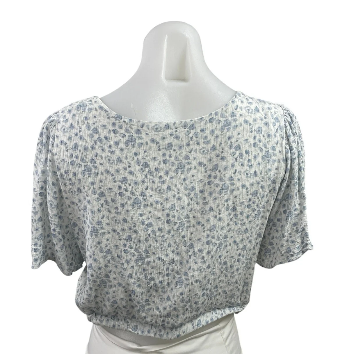 Abercrombie & Fitch Blue Floral Short Sleeve VNeck Twist Front Crop Blouse Top L - Image 3