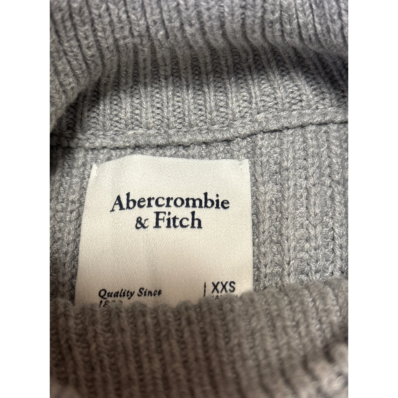 Abercrombie & Fitch Gray Ribbed Knit Turtleneck Sleeveless Sweater Vest Top XXS - Image 4