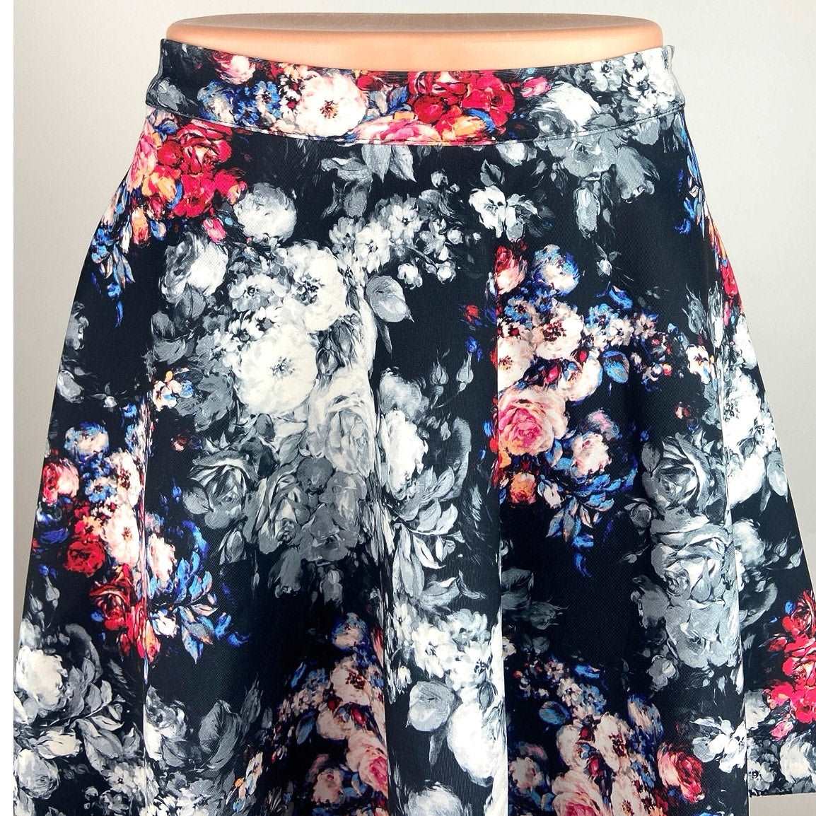 Abercrombie & Fitch Multicolor High Waist Floral Pleated A Line Mini Skirt Sz XS - Image 4