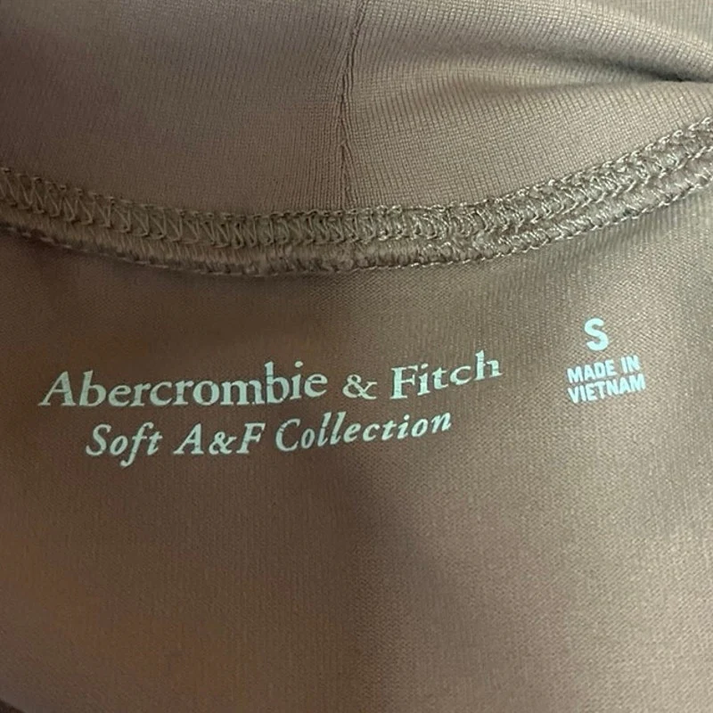 Abercrombie & Fitch Nude Pink Cutout Soft Short Sleeve Thong Bodysuit Top Size S - Image 4