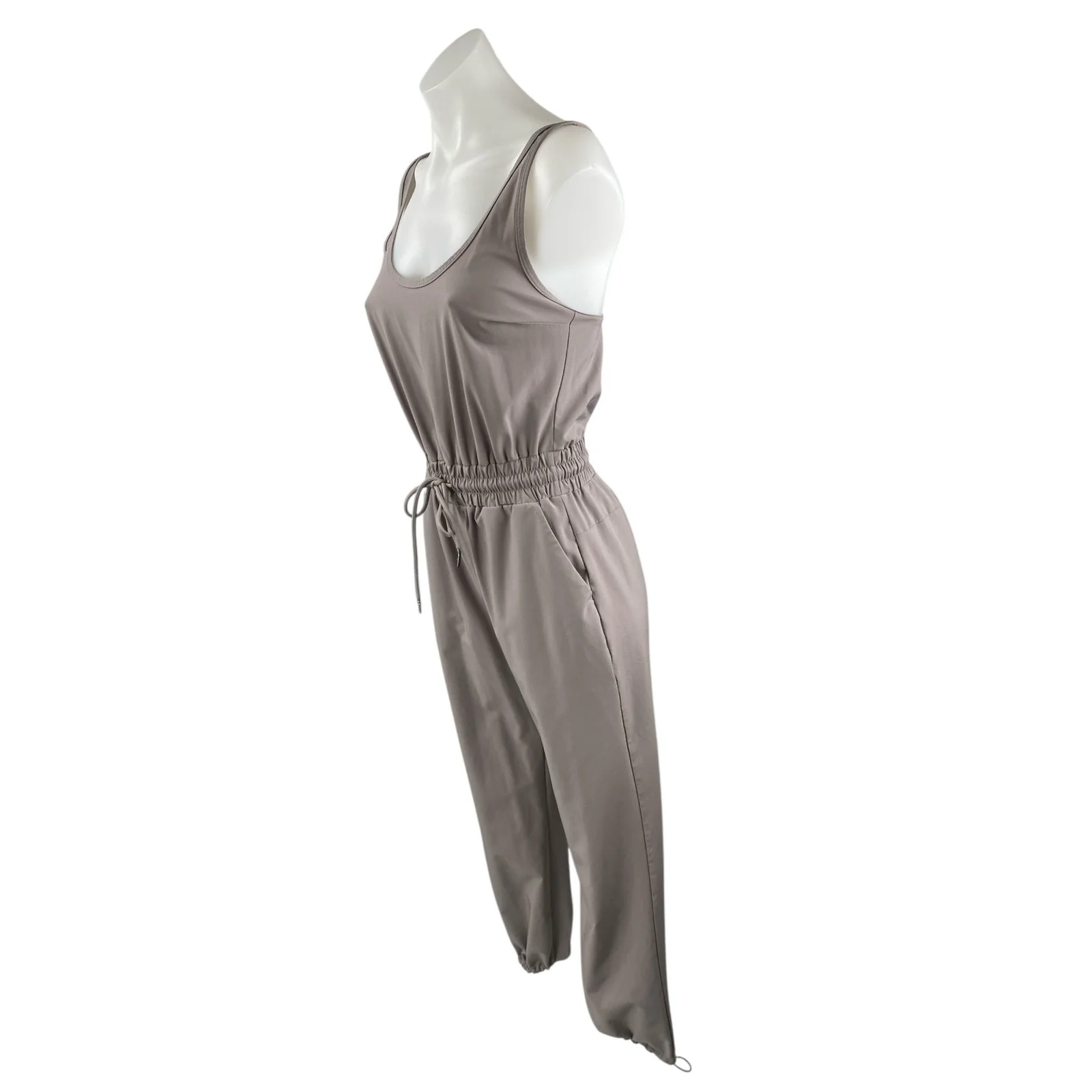 Abercrombie & Fitch Scoop Neck Sleeveless One Piece Tank Jumpsuit Romper Size XS - Image 3