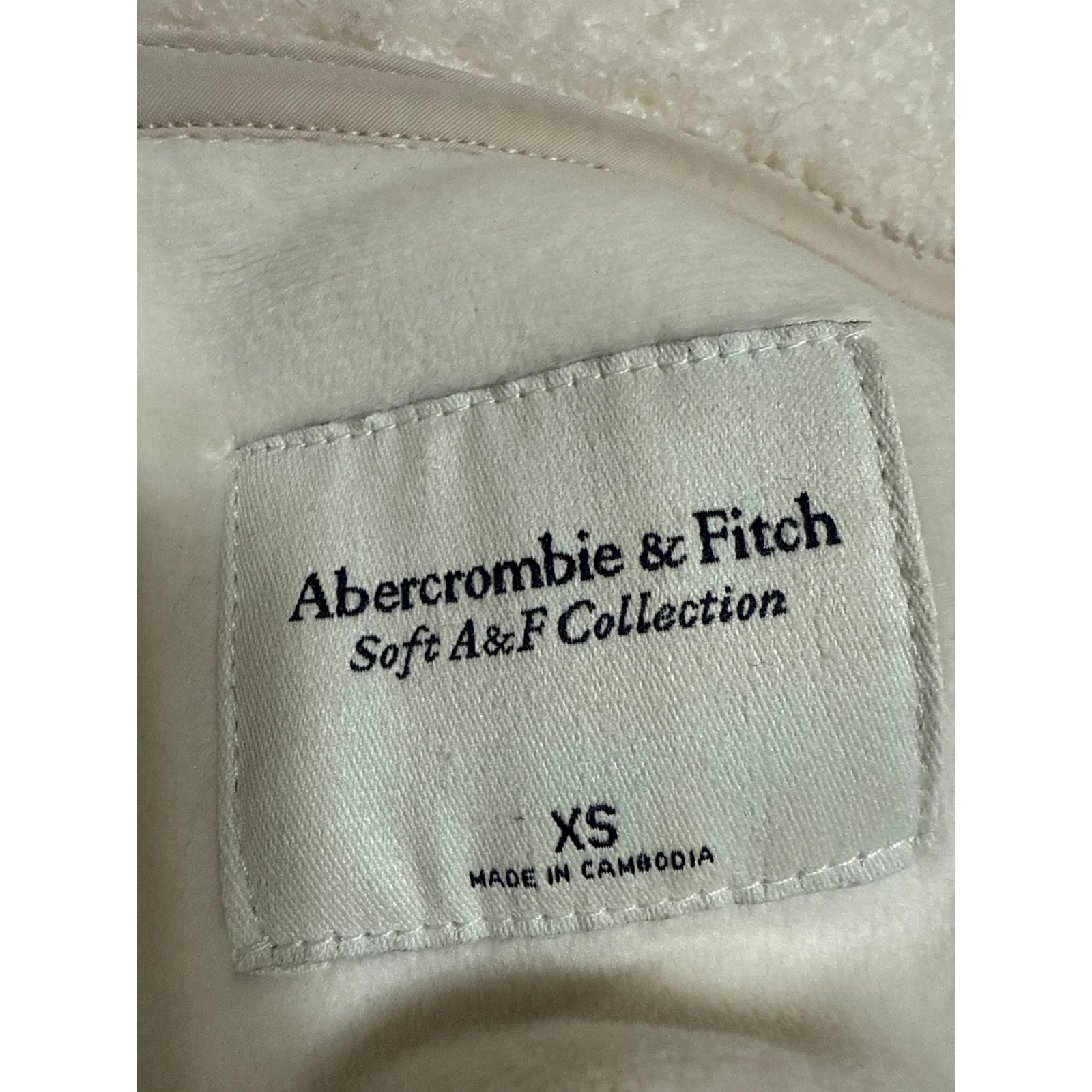 Abercrombie & Fitch White Faux Fur Sherpa Full Zip Sleeveless Vest Jacket XS - Image 3