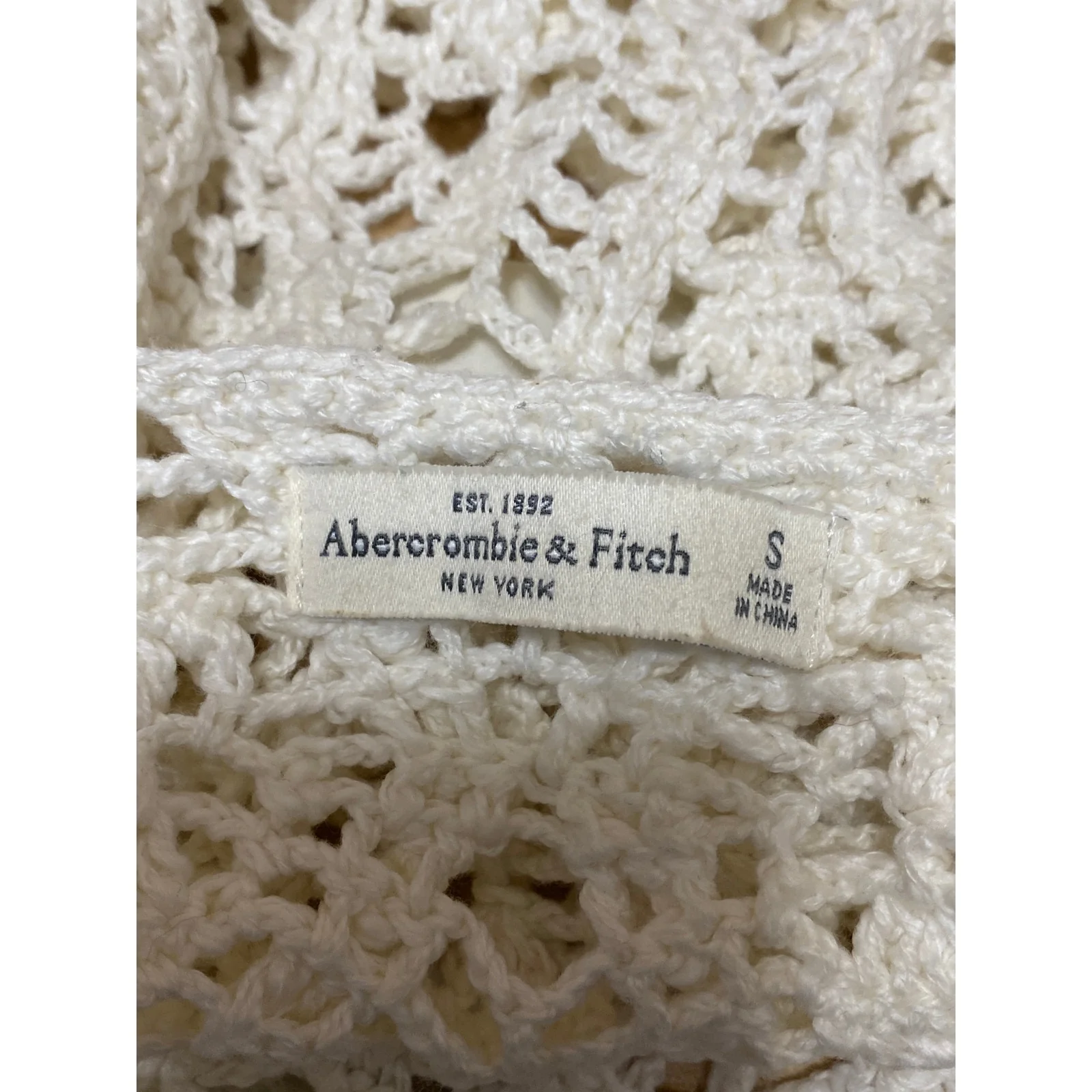 Abercrombie & Fitch Women's Cream Crochet Knit Short Sleeve Crop Sweater Top S - Image 4