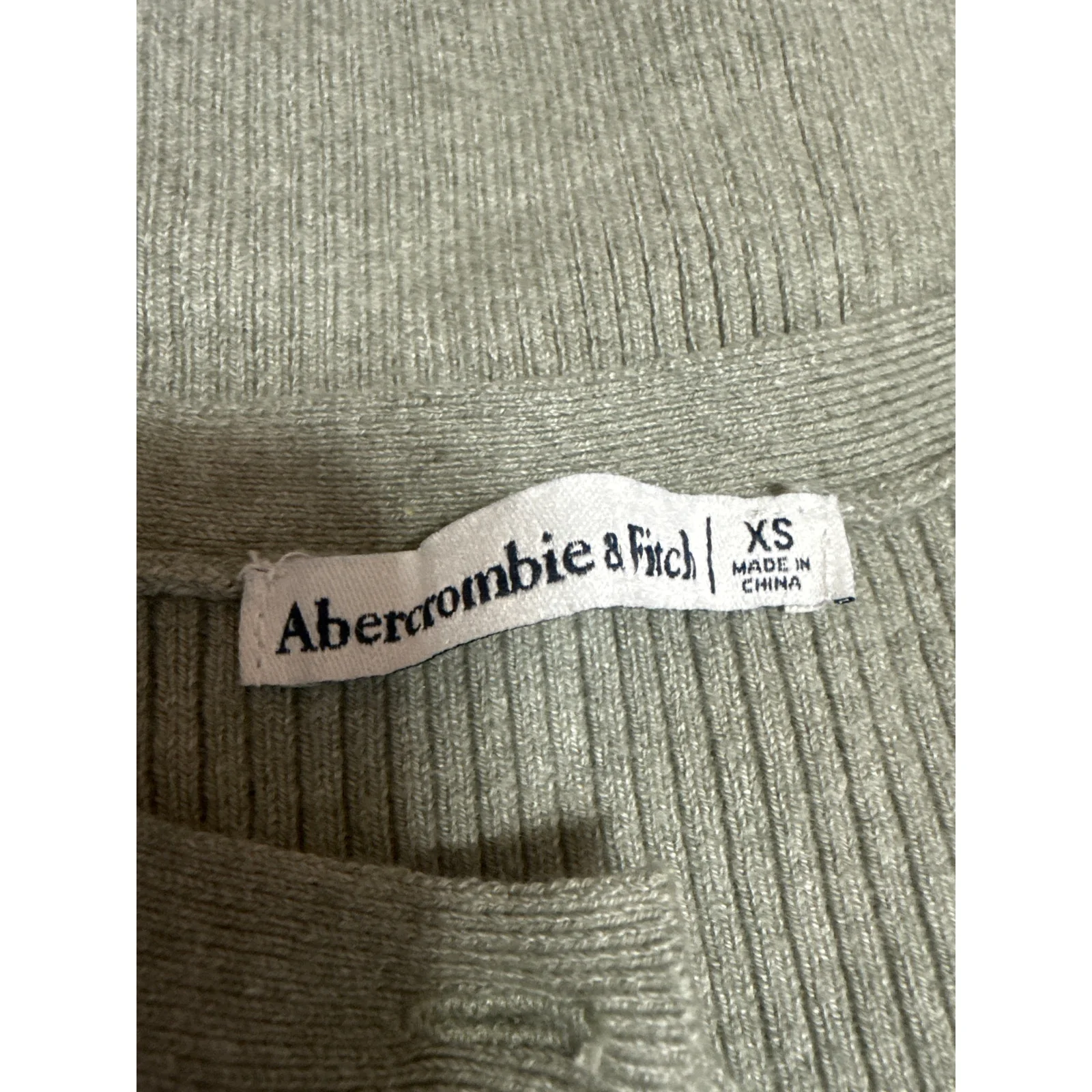 Abercrombie & FItch Women's Gray Ribbed Knit Short Sleeve Henley Top Size XS - Image 4