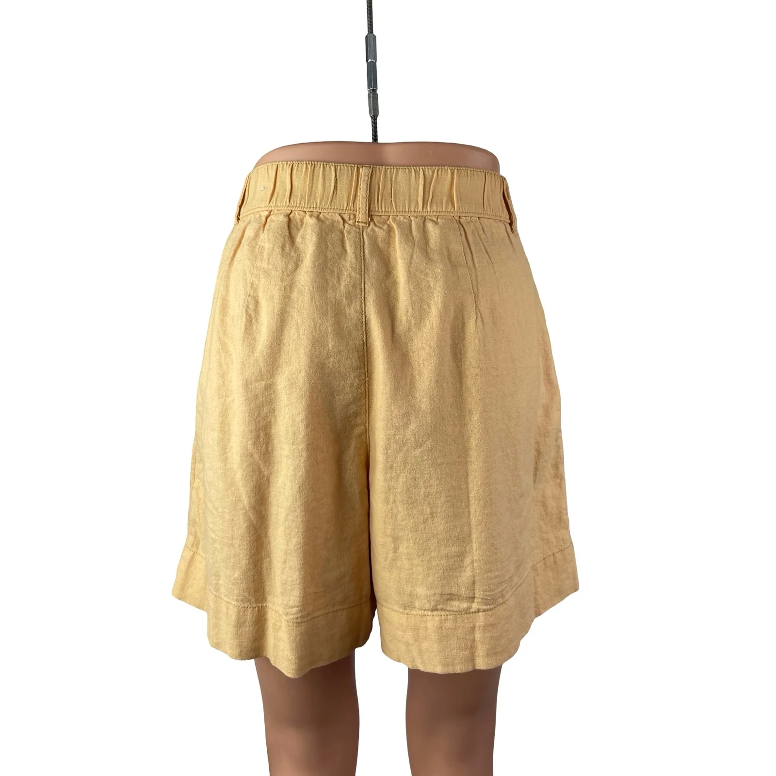 Abercrombie & Fitch Women's Yellow Linen High Rise Pleated Mini Shorts Size S - Image 3