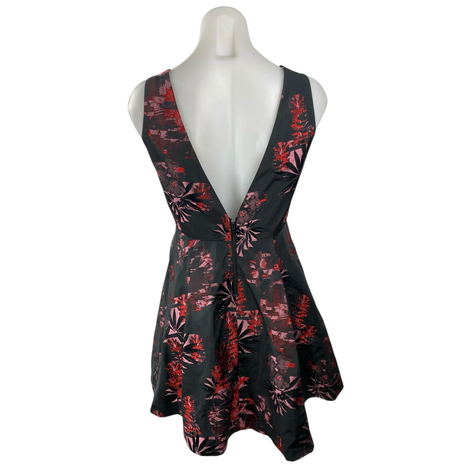 Alice + Olivia Black Red Sleeveless Floral Open Back Fit & Flare Mini Dress S - Image 4
