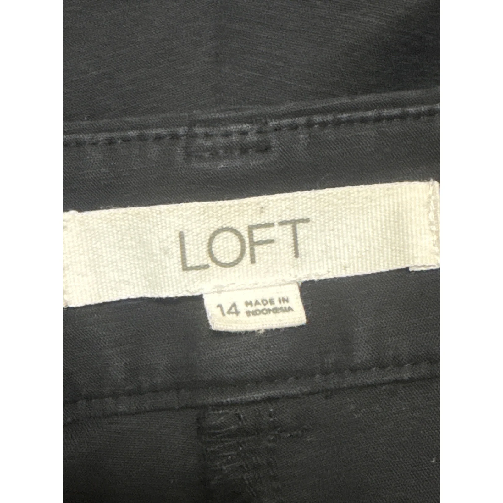Ann Taylor LOFT The Riviera Slim Black Relaxed Straight Crop Trousers Pants 14 - Image 4
