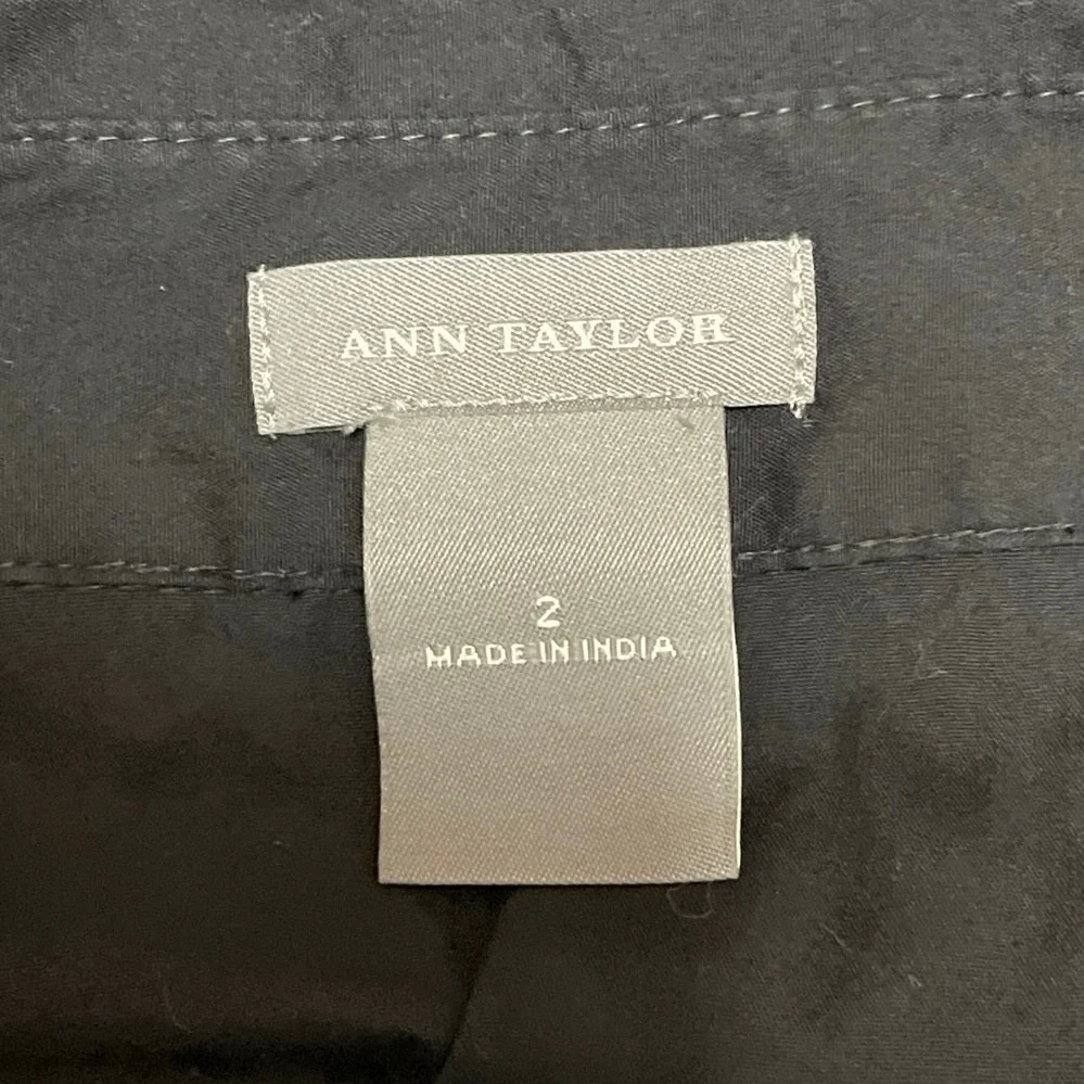 Ann Taylor Womens Black Sleeveless Collared Button Down Shirt Blouse Top Size 2 - Image 4