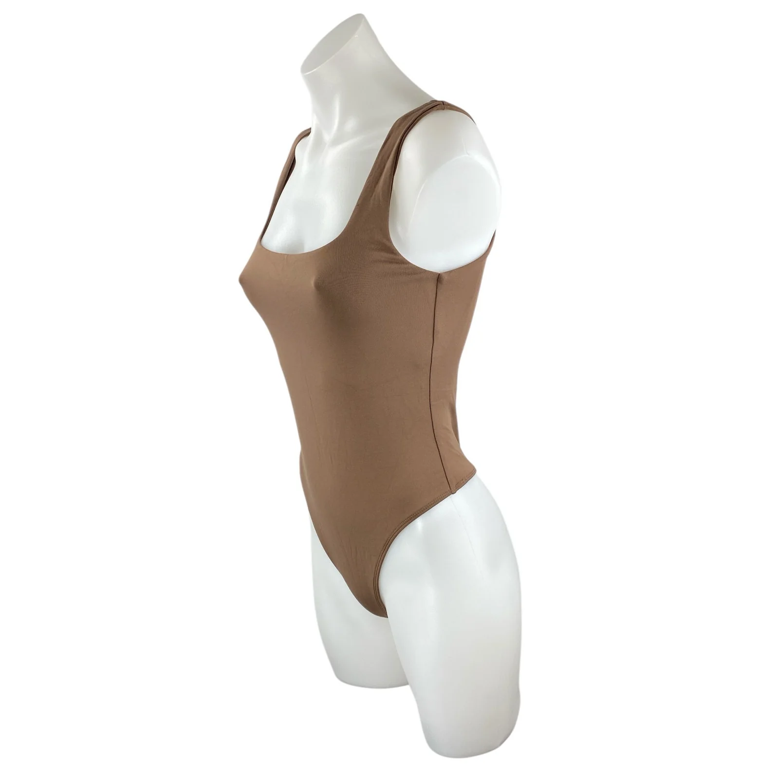 Aritzia Babaton Tan Sleeveless Square Neck Thong Cami Tank Bodysuit Top Size M - Image 3