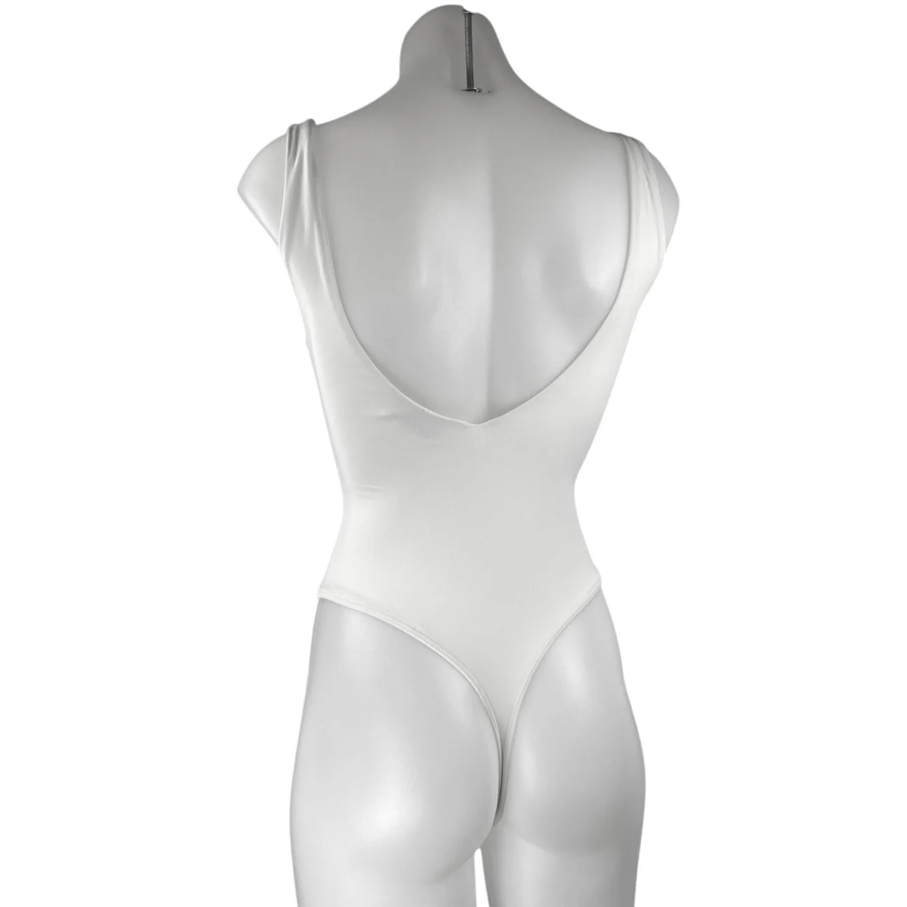 Aritzia Babaton White Sleeveless Open Back Thong Cami Tank Bodysuit Top Size 2XS - Image 2