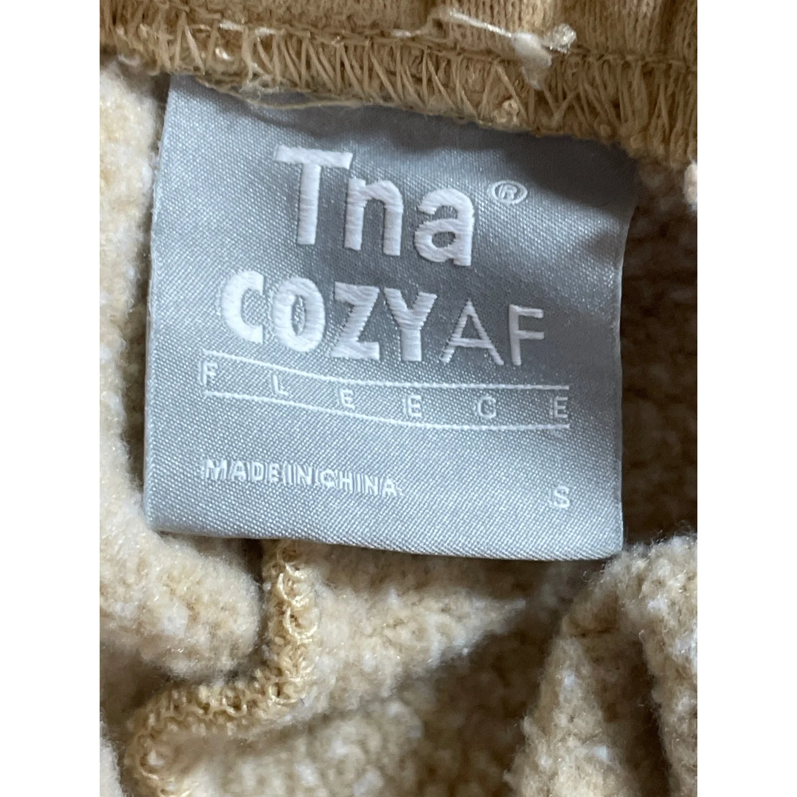 Aritzia TNA Cozy AF Tan Khaki Fleece High Rise Mini Lounge Sweat Shorts Size S - Image 7
