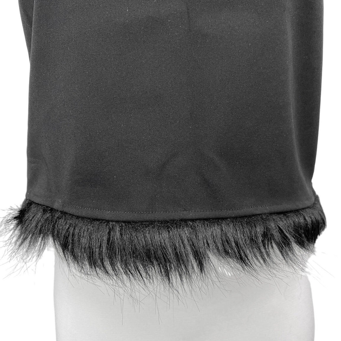 ASOS Urban Revivo Faux Fur Hem Square Neck Camisole Crop Tank Top Size 8 - Image 3
