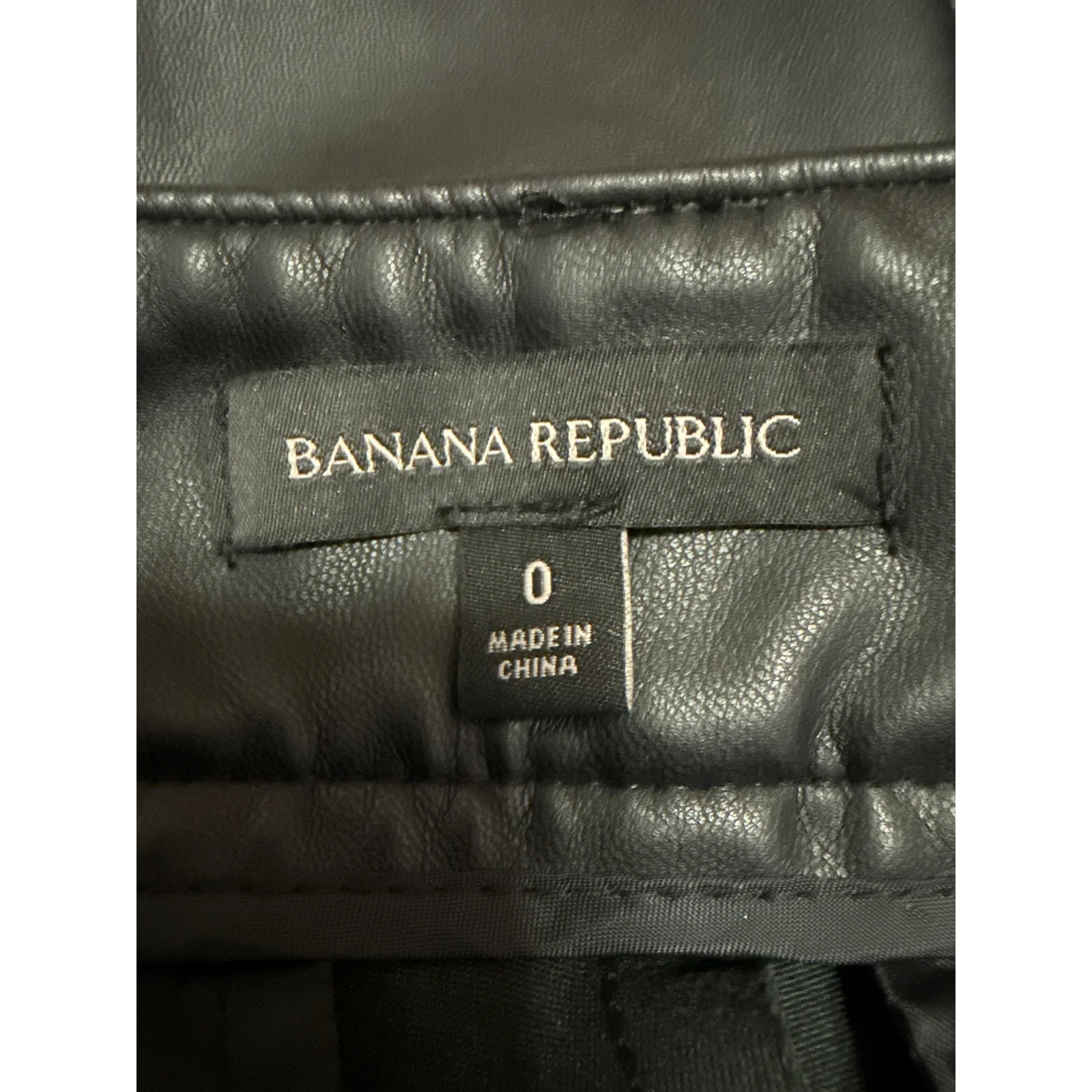 Banana Republic Black Faux Leather High Waisted Pleated Tapered Trousers Pants 0 - Image 4