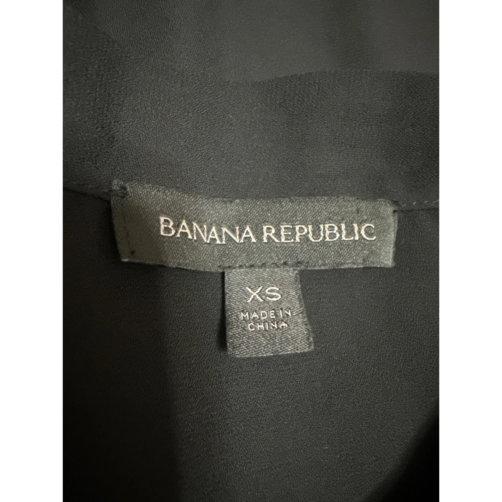Banana Republic Black Pintuck Pleats Tie Neck Long Sleeve Shirt Blouse Top XS - Image 4