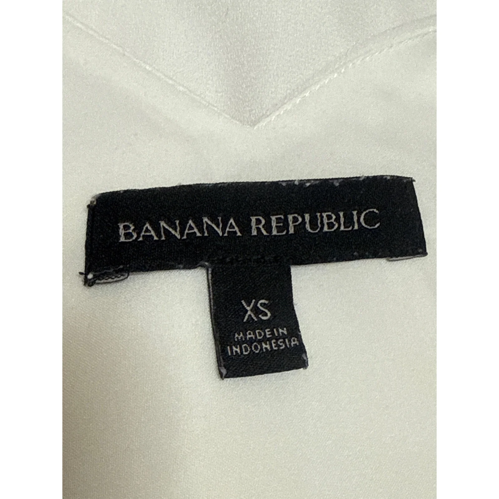Banana Republic Women's White Satin Sleeveless V Neck Cami Camisole Tank Top XS - Image 4