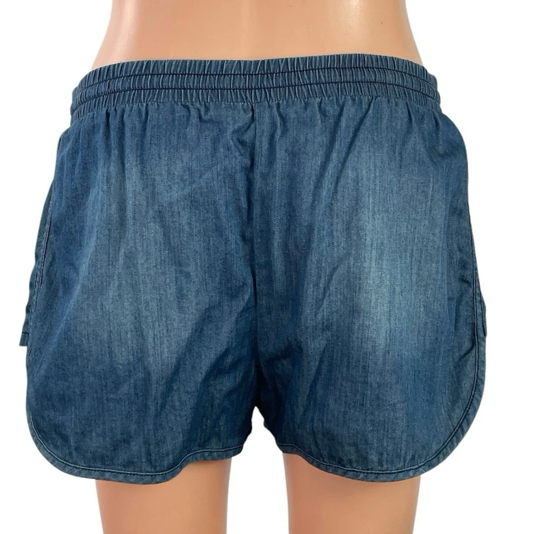 BCBGeneration Chambray Blue Elastic Waist Dolphin Casual Lounge Denim Shorts M - Image 3