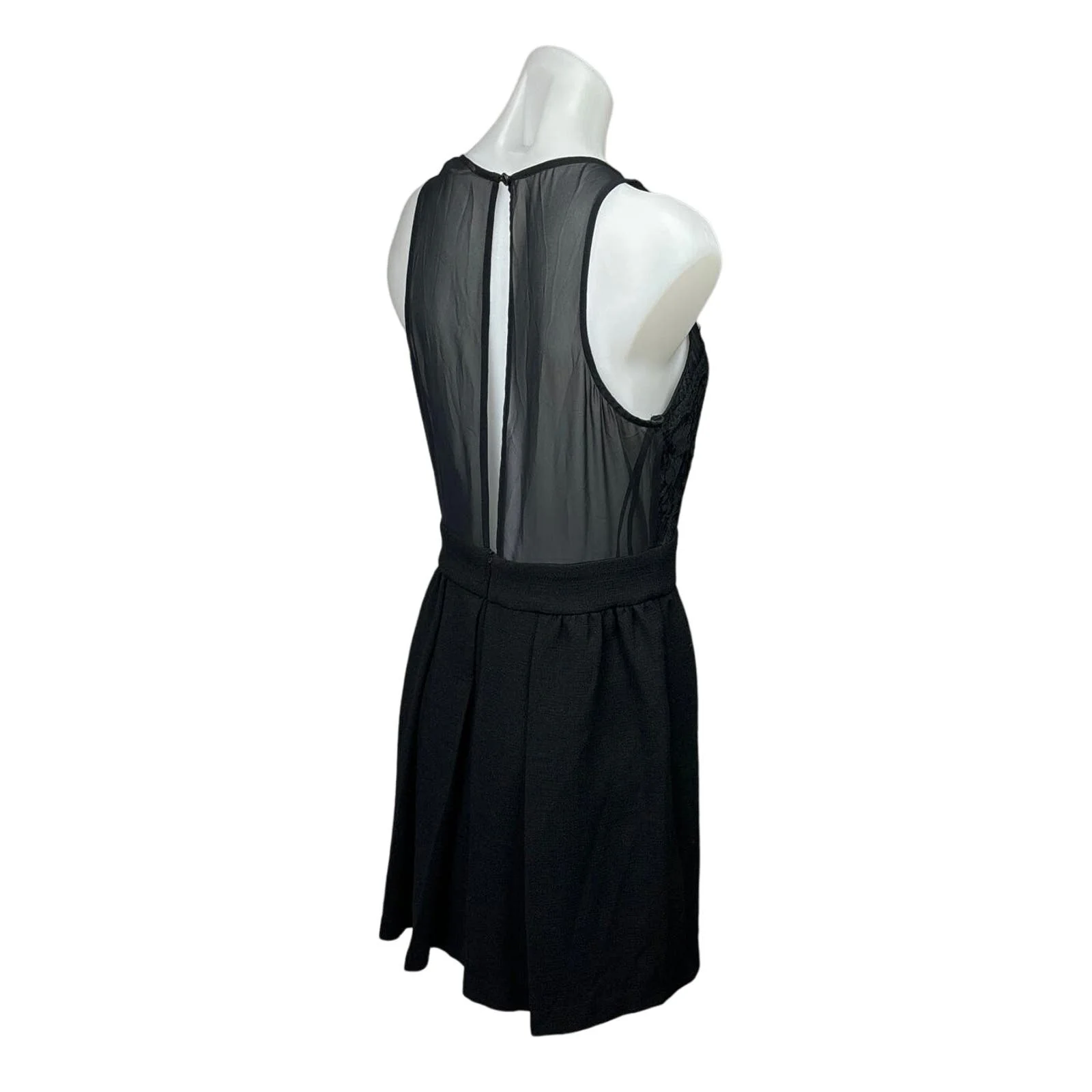 BCBGeneration Women's Black Floral Lace Sheer Mesh Sleeveless Mini Dress Size 6 - Image 3
