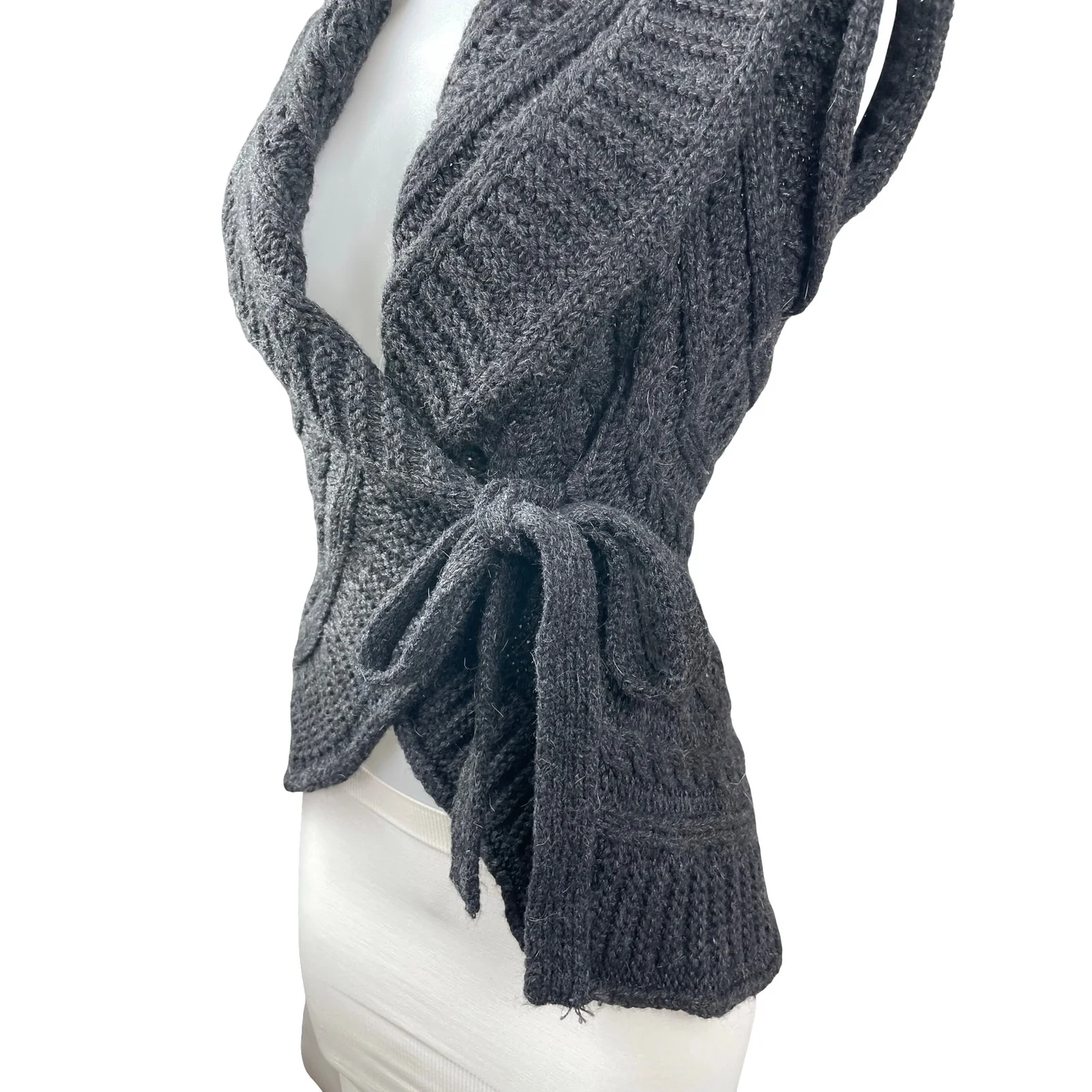 BCBGMAXAZRIA Women's Gray Chunky Cable Knit Sleeveless Wrap Sweater Vest Top S - Image 4