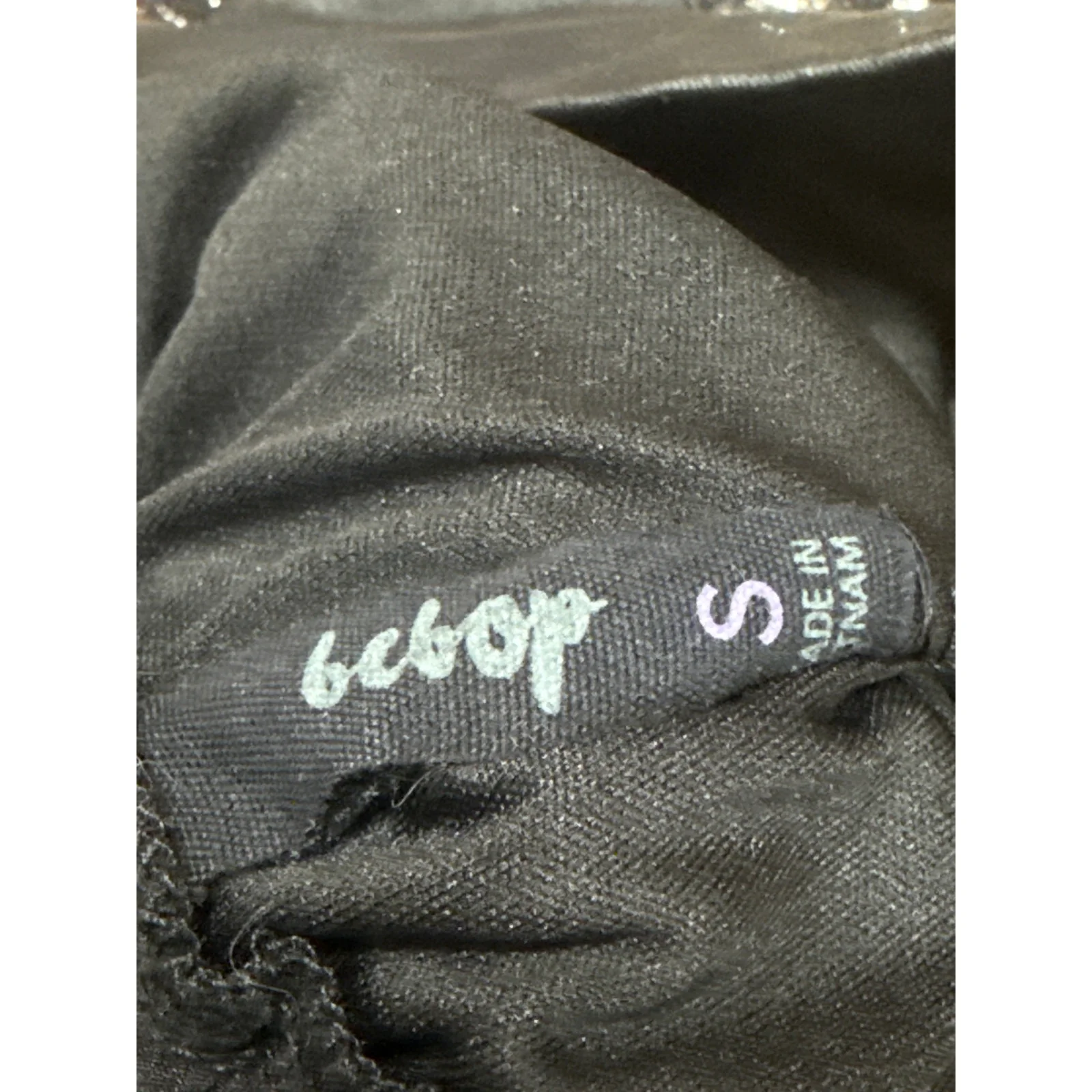Bebop Women's Black Silver Embroidered Floral Mid Rise Casual Mini Shorts Size S - Image 5