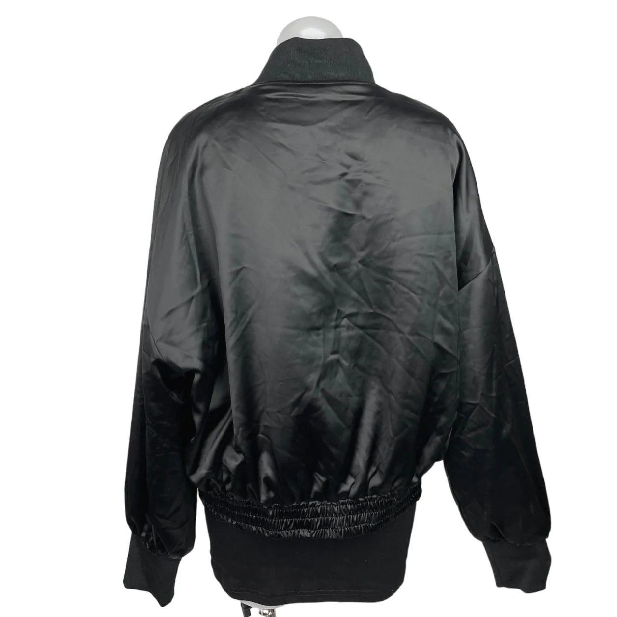 Beginning Boutique Black Satin Zip Up Pockets Long Sleeve Bomber Jacket Size 6 - Image 2