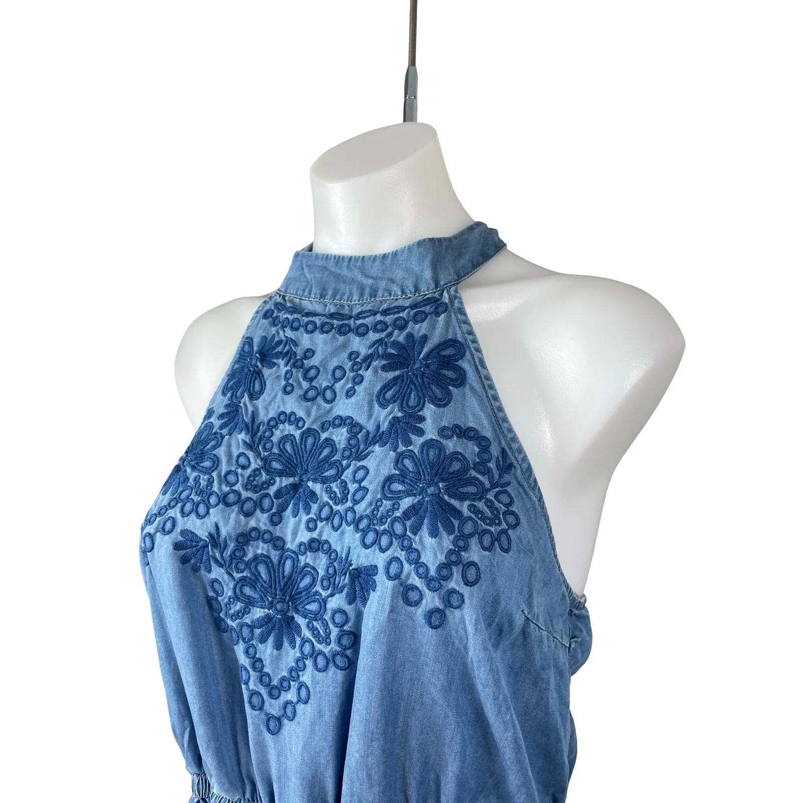 Blue Rair Blue Embroidered Halter Floral Sleeveless Chambray Romper Shorts Sz M - Image 3