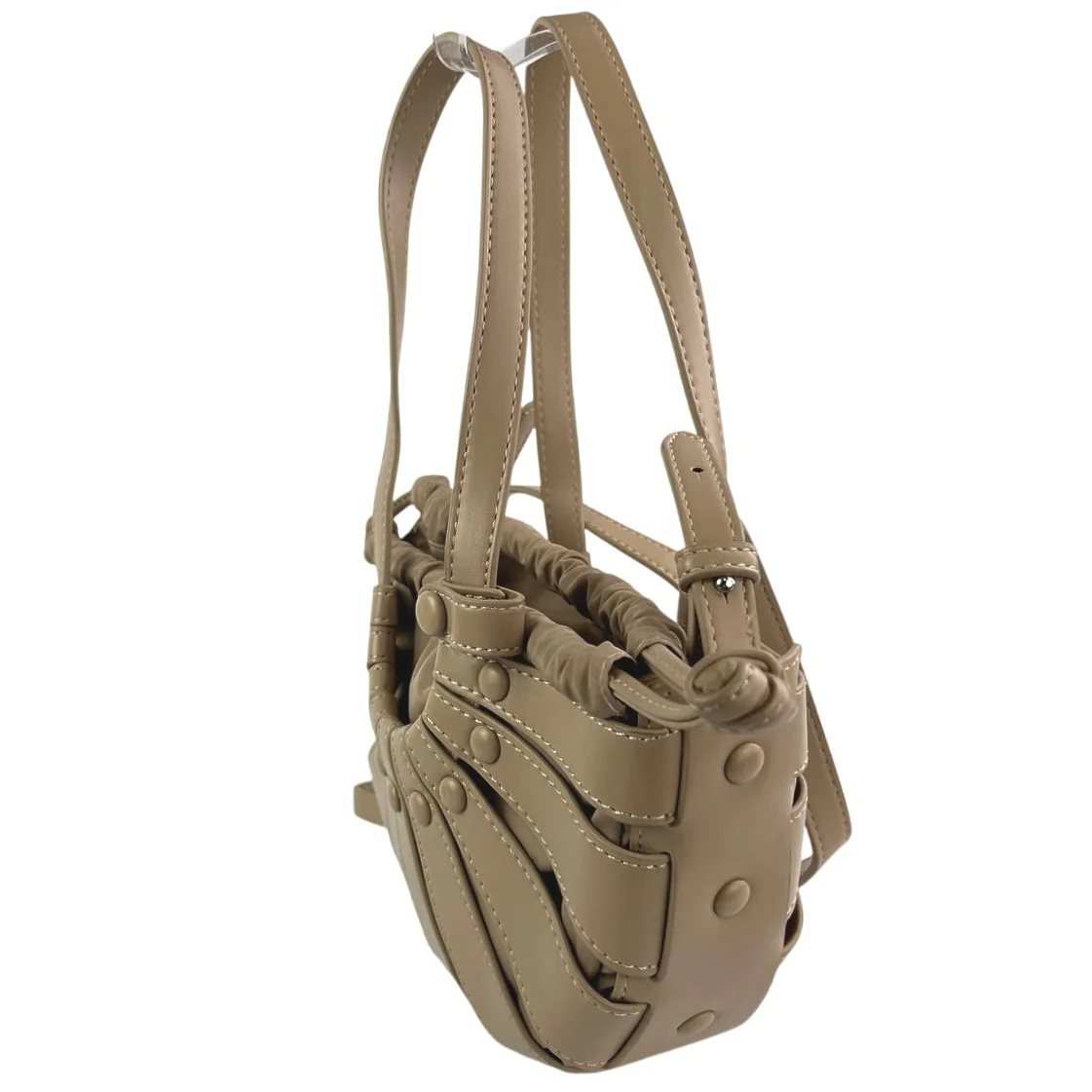 Bottega Veneta Women's Beige Leather Boho Crossbody Strap Shell Tote Handbag - Image 2