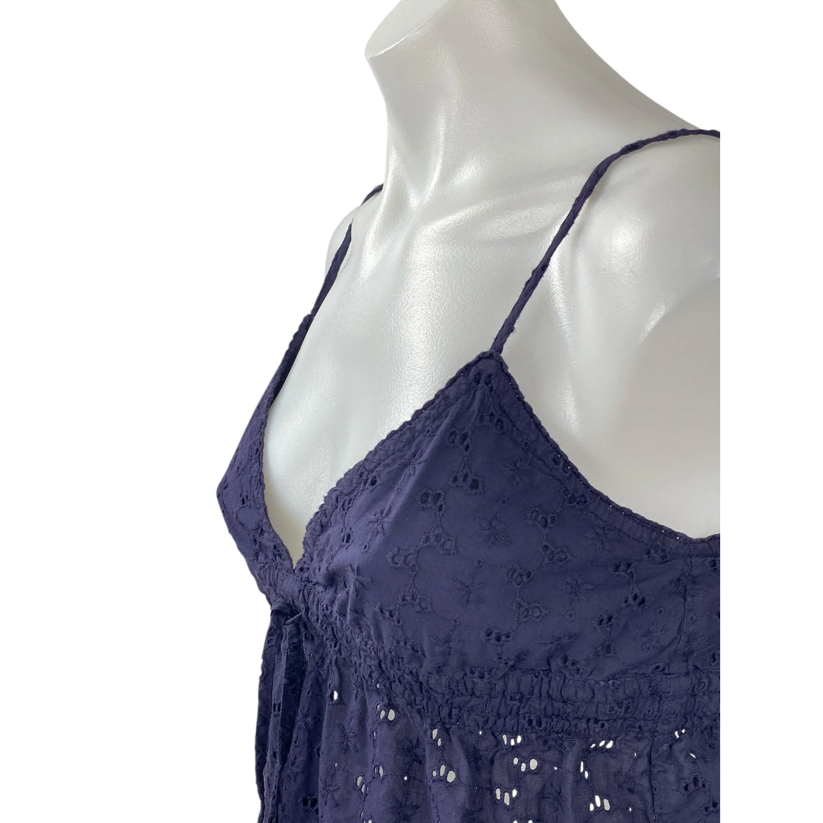 Brandy Melville Edith Blue Floral Eyelet V Neck Sleeveless Camisole Tank Top S - Image 2