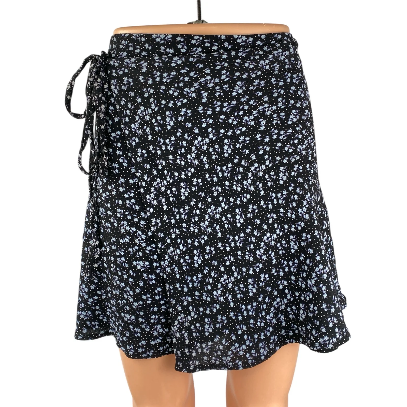 Brandy Melville Women's Black Floral Shirred Tie Mini A Line Slip Skirt One Size