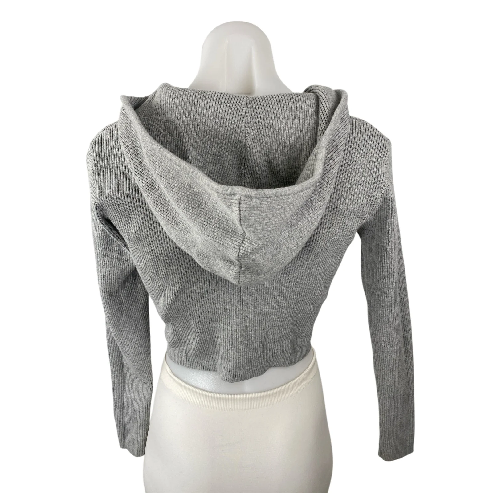 Brandy Melville Women's Gray Ribbed Knit Full Zip Crop Hoodie Sweatshirt Top S - Image 4