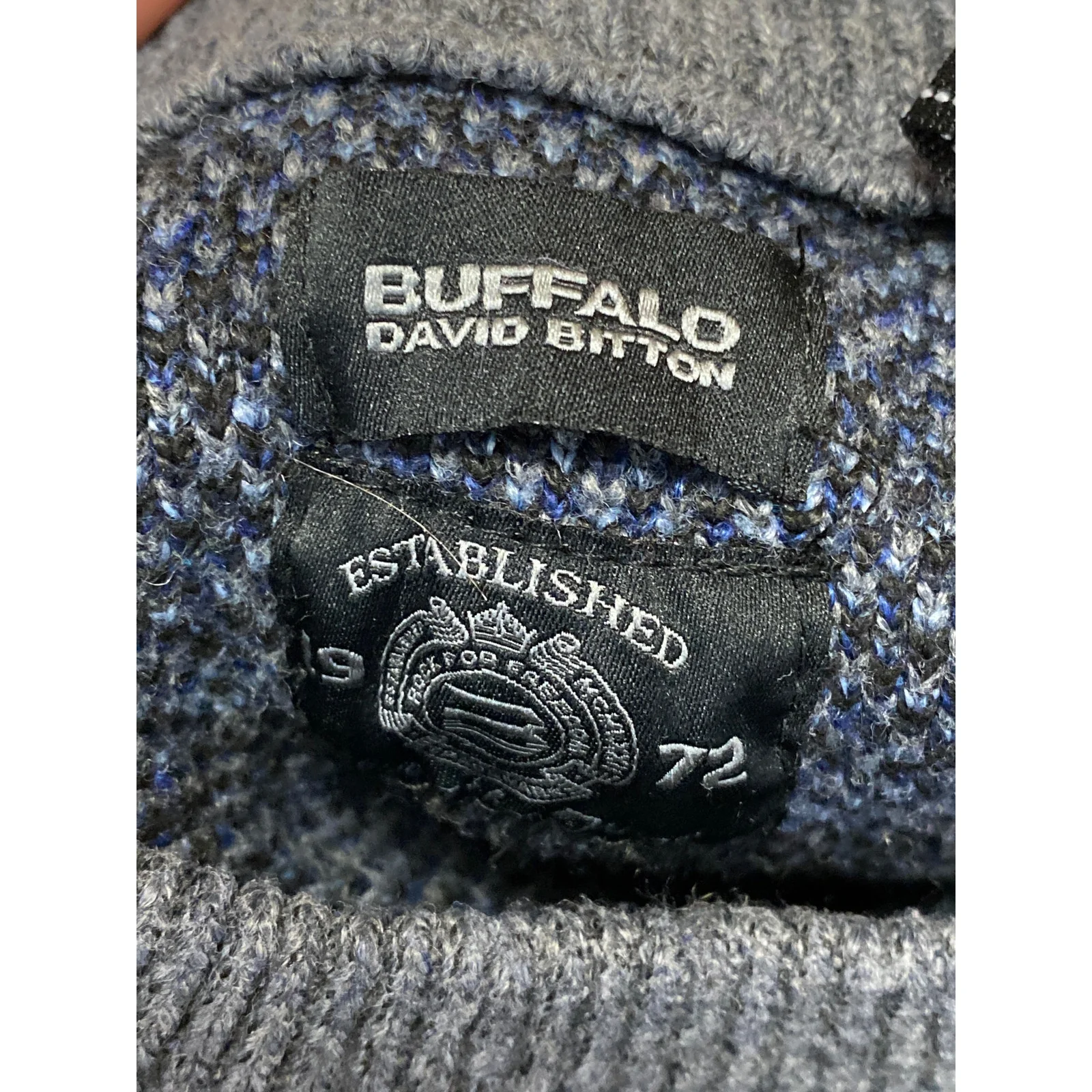 Buffalo David Bitton Women's Blue Ombre Long Sleeve Crewneck Sweater Top Sz S - Image 3