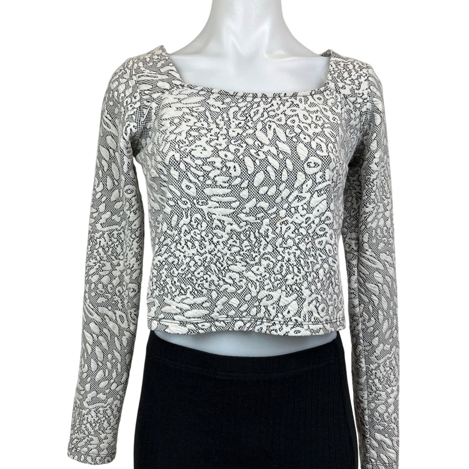 Connection 18 Women’s Gray White Lace Square Neck Long Sleeve Sweater Top Size M - Image 4
