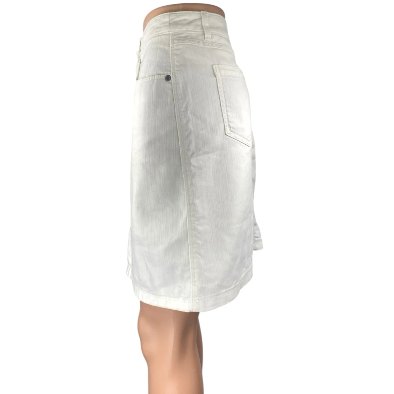 Croft & Barrow Women's White High Waisted Mini A-Line Denim Jeans Skirt Size 6 - Image 2