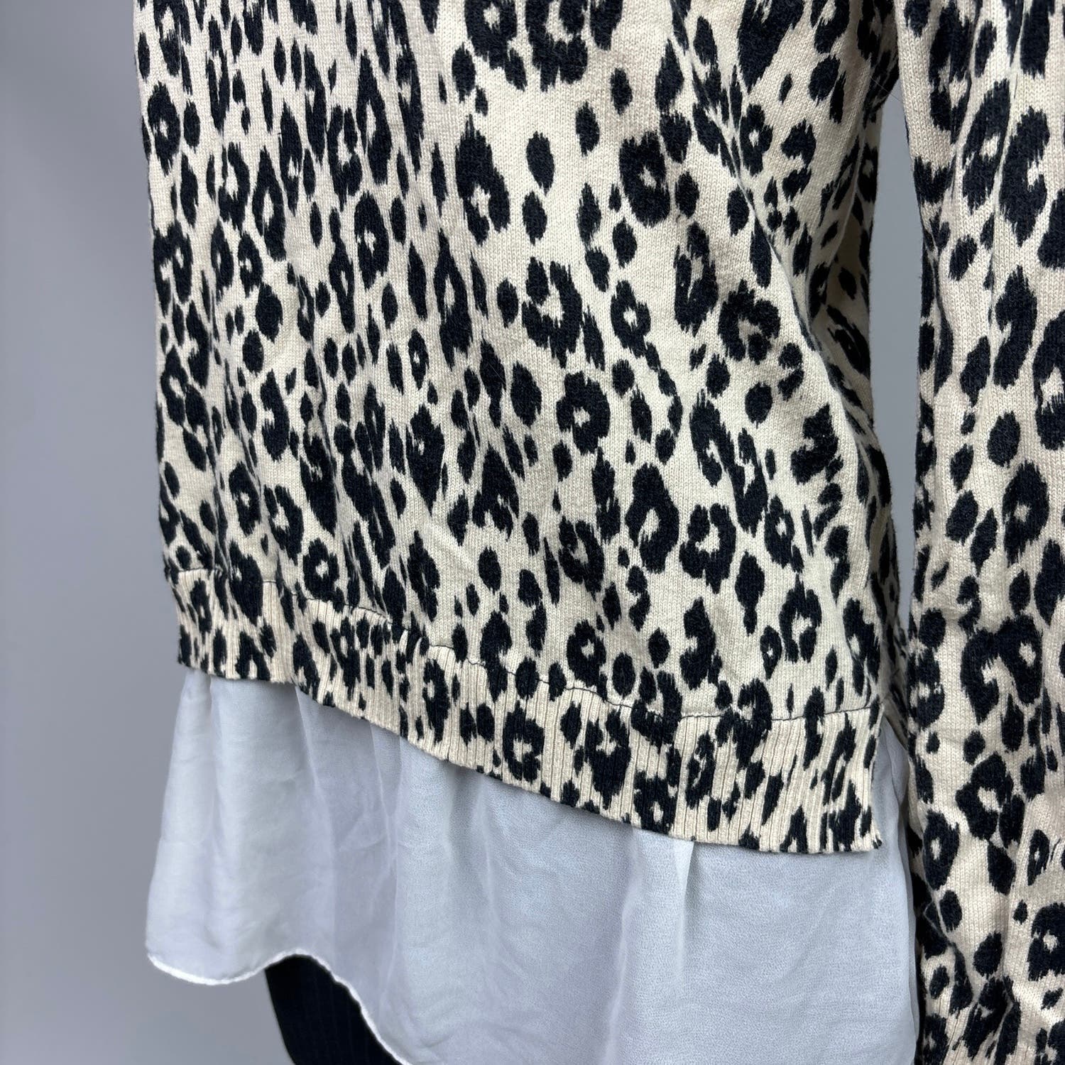 DKNY NWOT Black White Leopard Print Layered Long Sleeve Collar Sweater Top Sz L - Image 4