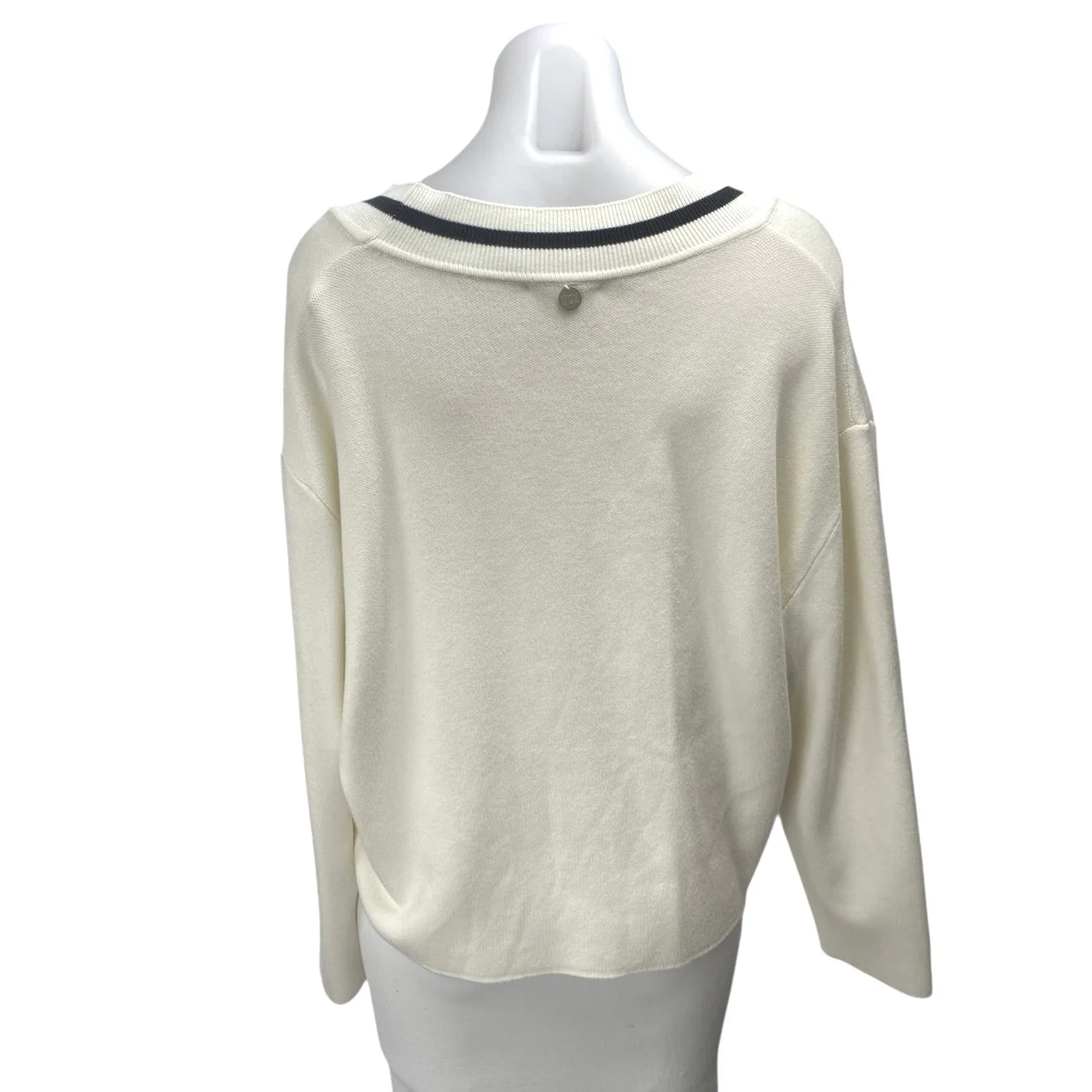 DX Collection Women's White V-neck Long Sleeve Knit Cropped Sweater Top Size M - Image 2