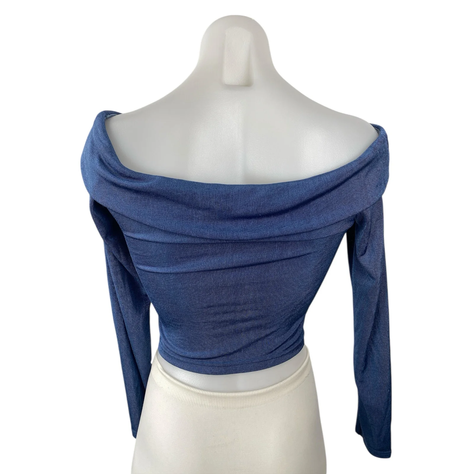 Edikted Women's Blue Off The Shoulder Knit Long Sleeve Blouse Crop Top Size S - Image 4