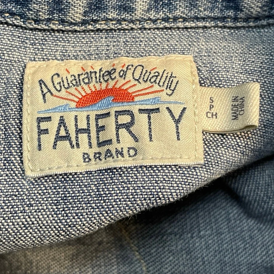 Faherty Women's Blue Long Sleeve Pocket Button Down Denim Jean Shirt Top Size S - Image 4