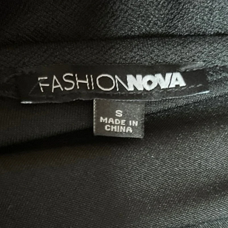 Fashion Nova Black Sleeveless Cut-out Padded Knot High Neck Body Suit Size S - Image 3