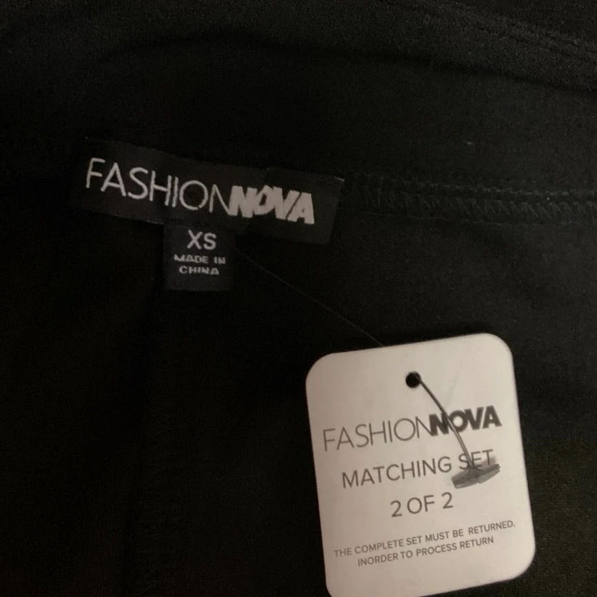 Fashion Nova NWT Black Pleated Straight Leg High Rise Belted Ankle Pants Size XS - Image 4