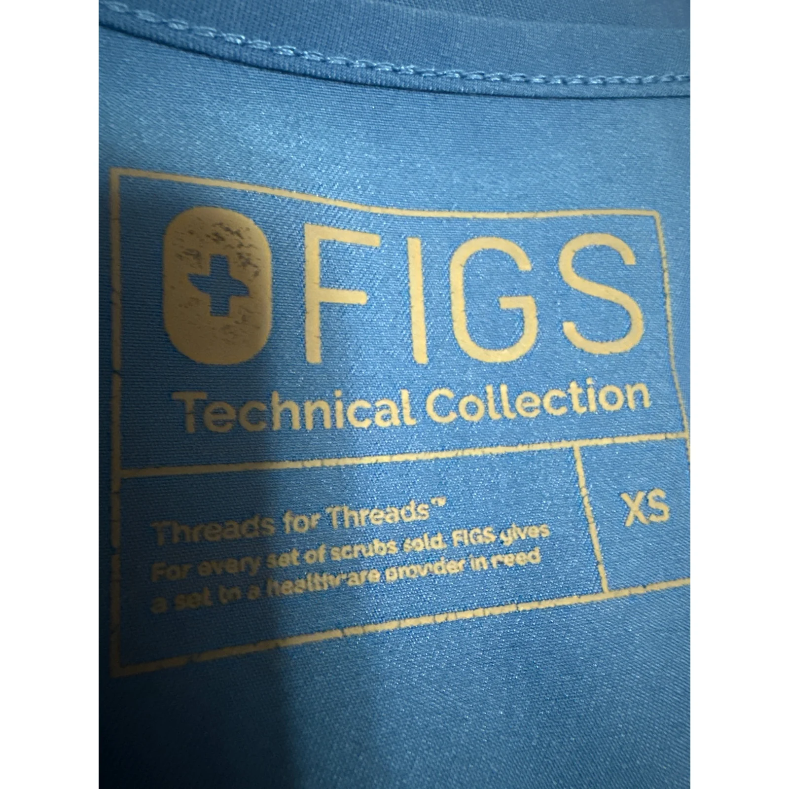 Figs Women's Blue Short Sleeve V Neck Pocket Medical Scrub T Shirt Top Size XS - Image 3