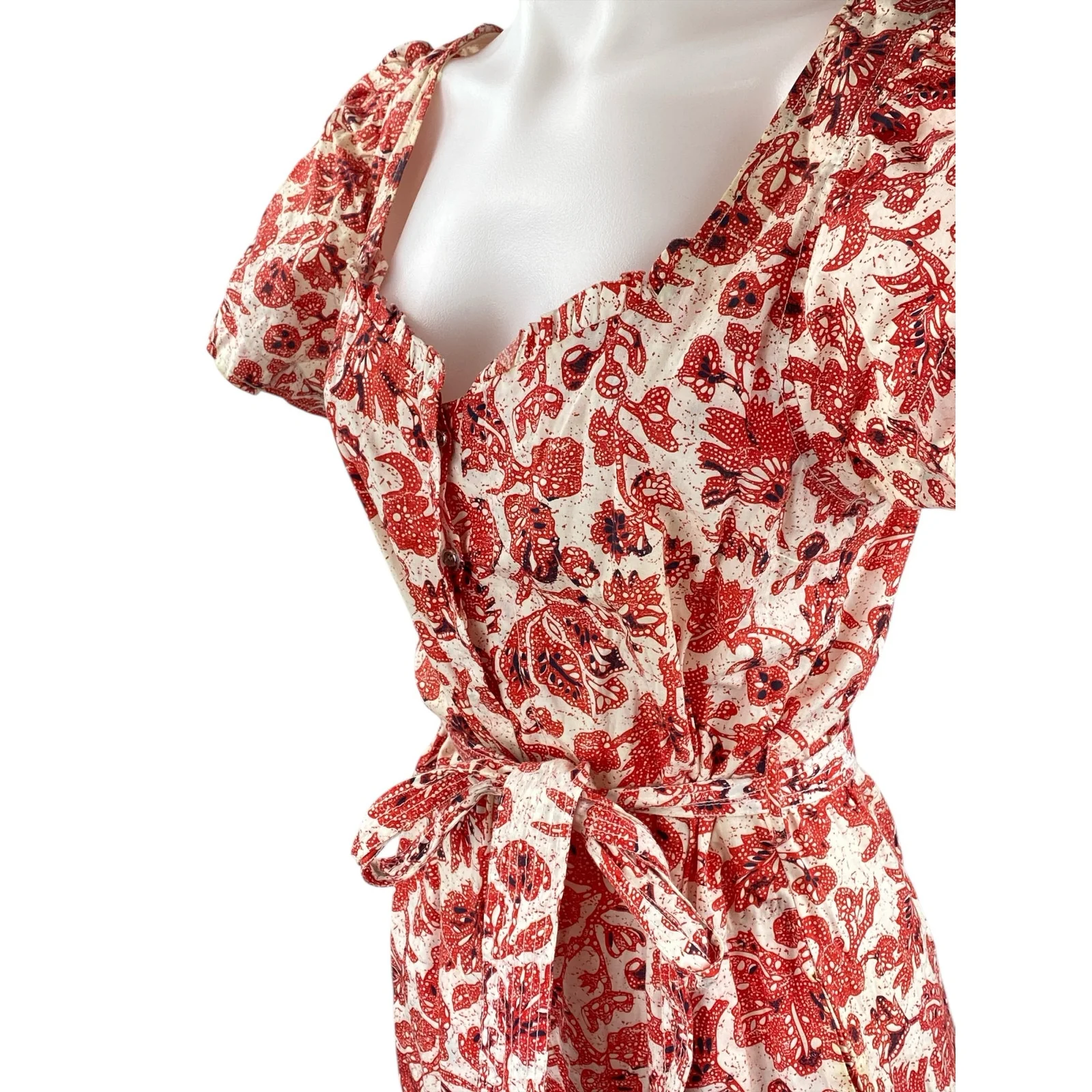 Find Me Now Red Floral Short Puff Sleeve Smocked Tie Waist Crop Jumpsuit Size M - Image 2