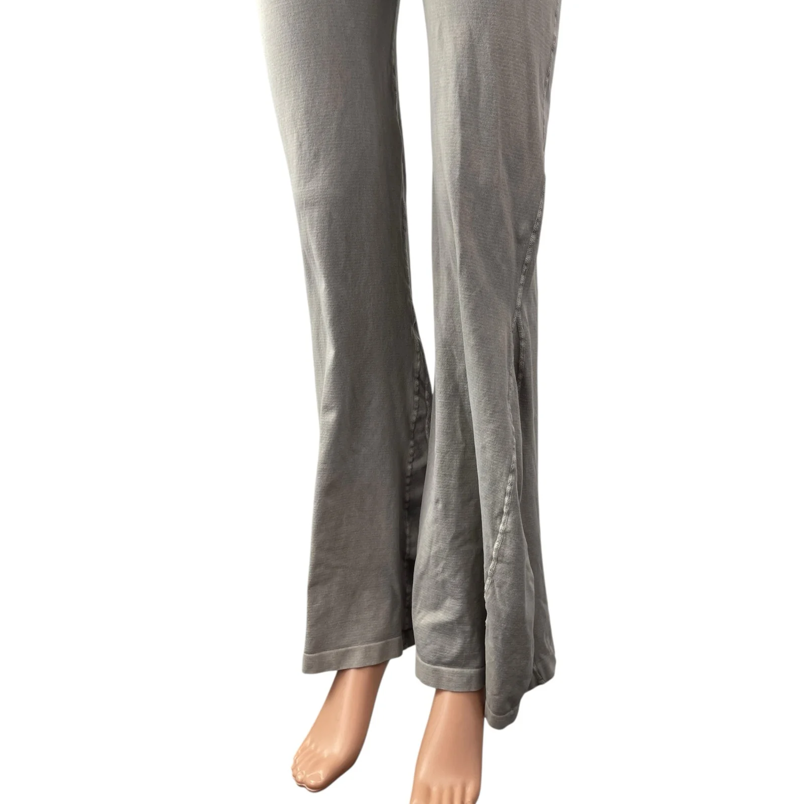 Free People FP Movement Women's Gray High Rise Flare Trousers Pants Size M/L - Image 3