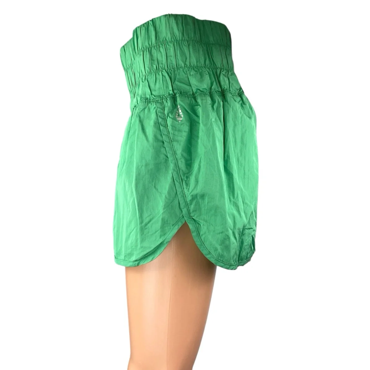 Free People The Way Home Green High Rise Smocked Activewear Windbreaker Shorts L - Image 2
