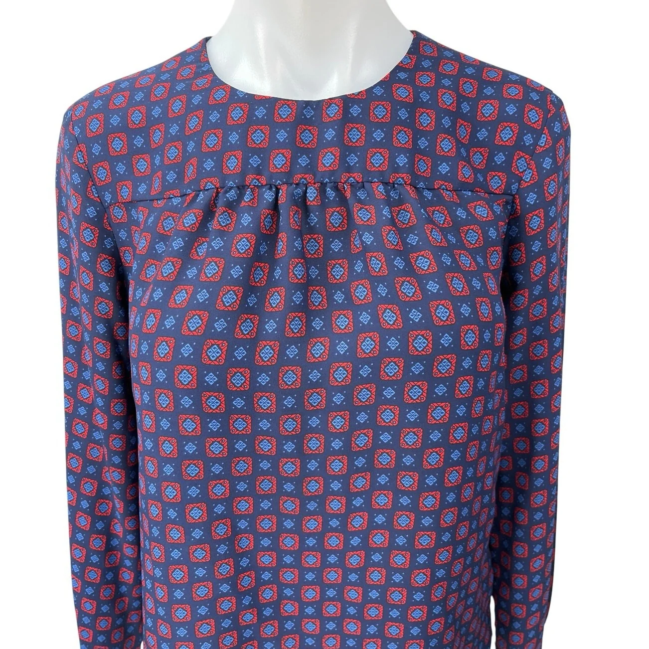 GAP Women's Blue Red Geometric Printed Long Sleeve Pleated Blouse Top Size XS - Image 3