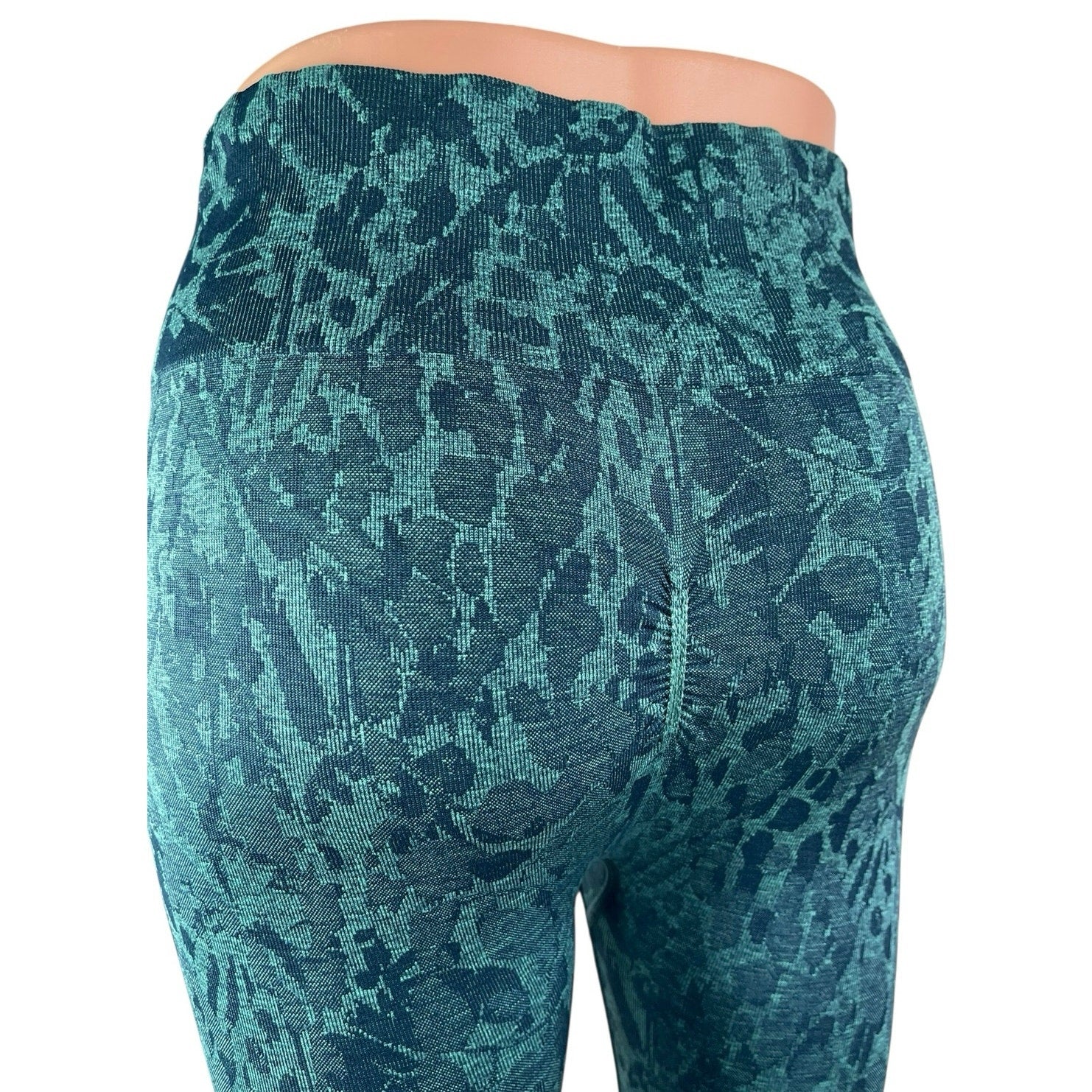 Gymshark Adapt Animal Seamless Green Jacquard Yoga Athletic Leggings Pants Sz M - Image 4