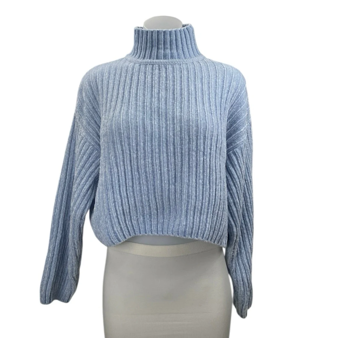 H&M Divided Blue Long Sleeve Turtleneck Ribbed Knit Cropped Sweater Top Size M