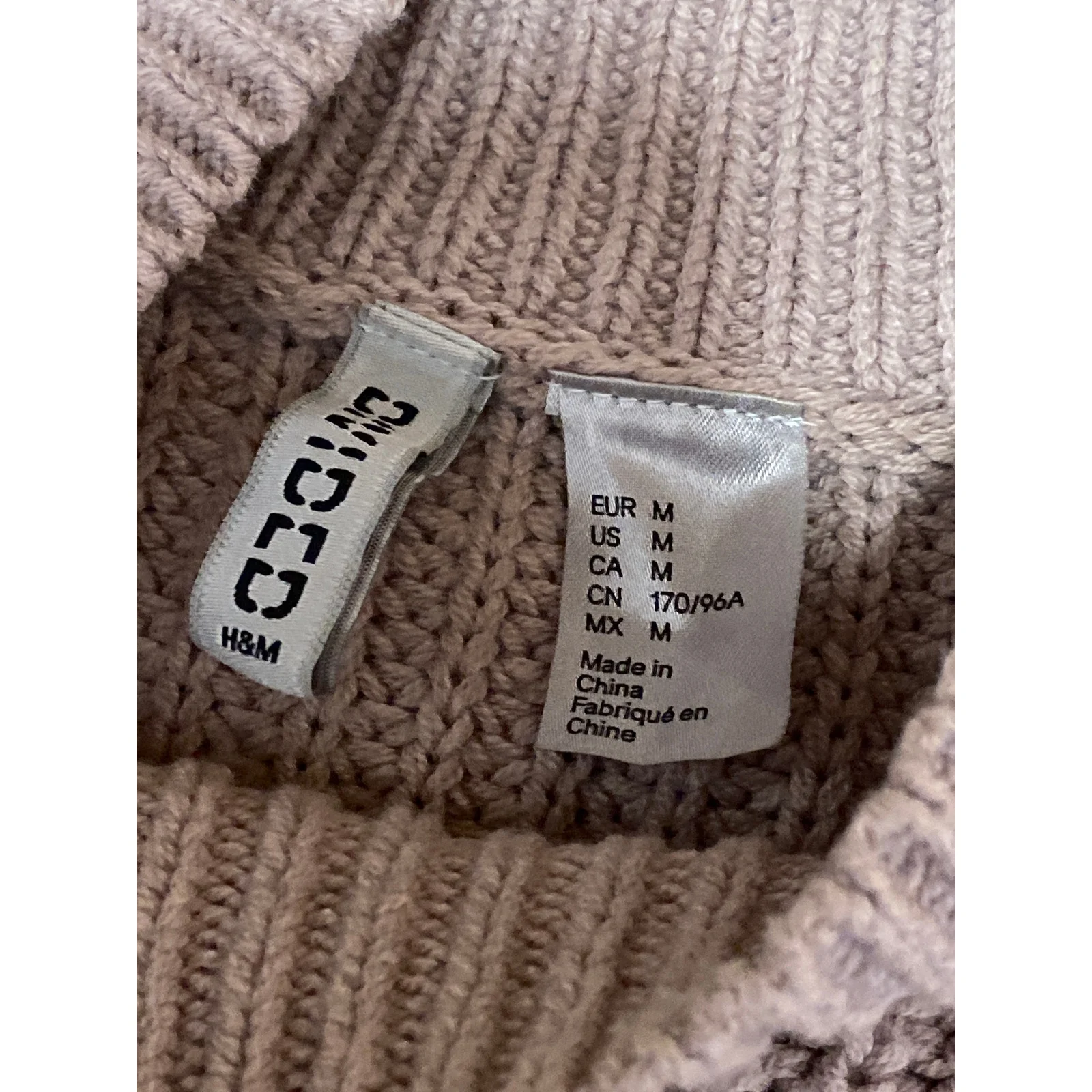 H&M Divided Women's Beige Cable Knit Mock Neck Long Sleeve Crop Sweater Top Sz M - Image 5
