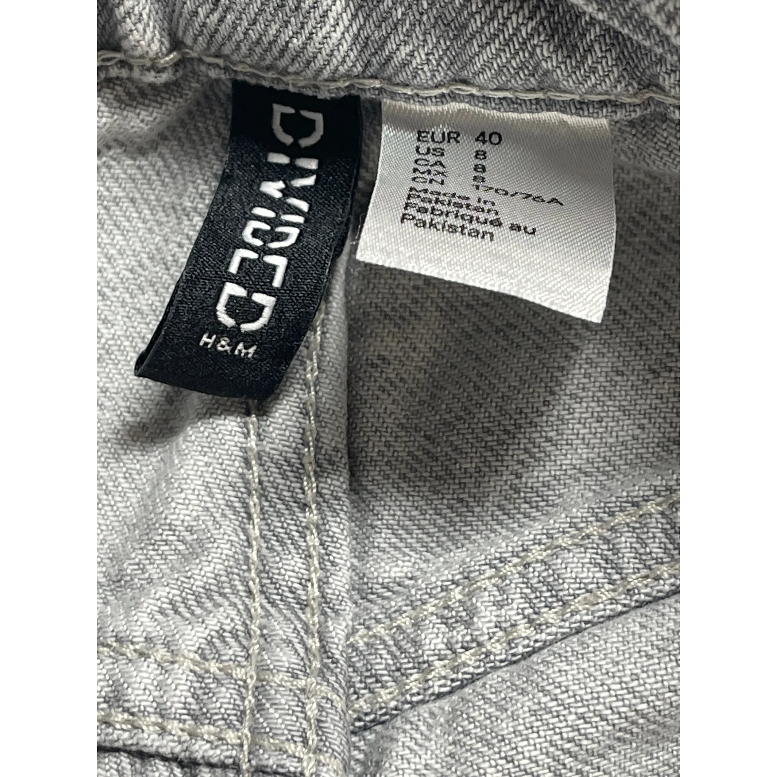 H&M Divided Women's Gray High Waisted Baggy Wide Leg Denim Jeans Pants Size 8 - Image 4